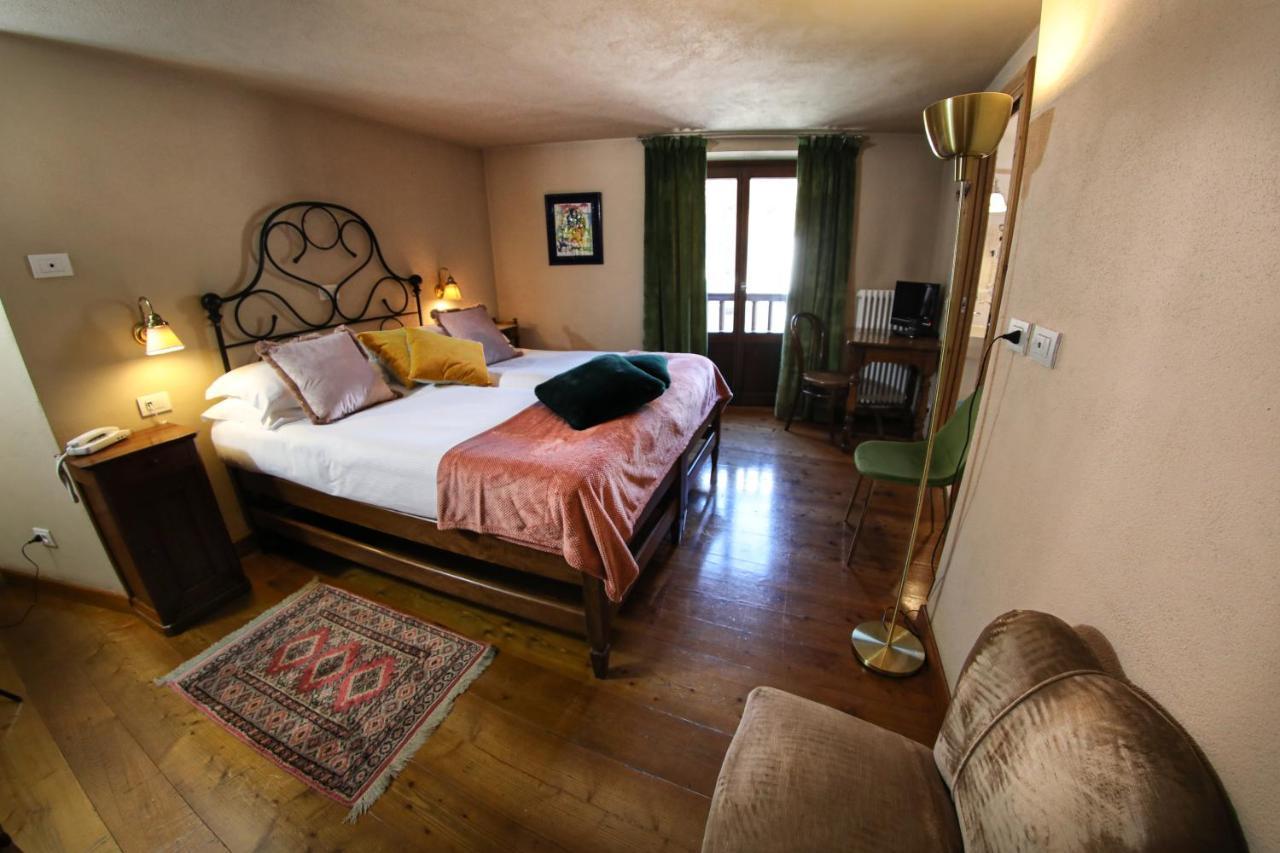 Art Hotel Grandes Murailles Valtournenche Exteriör bild