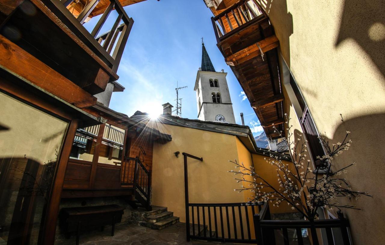 Art Hotel Grandes Murailles Valtournenche Exteriör bild