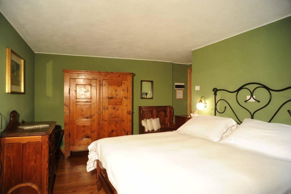Art Hotel Grandes Murailles Valtournenche Exteriör bild